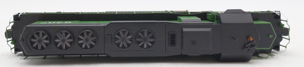 Athearn 98830 HO Burlington National SD40 Diesel Locomotive w/DCC & Sound #6307