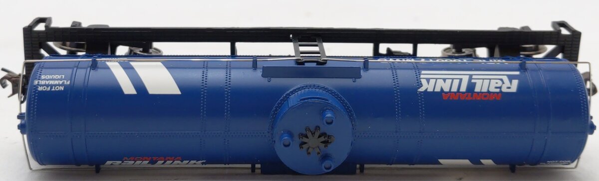 Walthers 931-1446 HO Montana Rail Link Tank Car #100017- Ready To Run