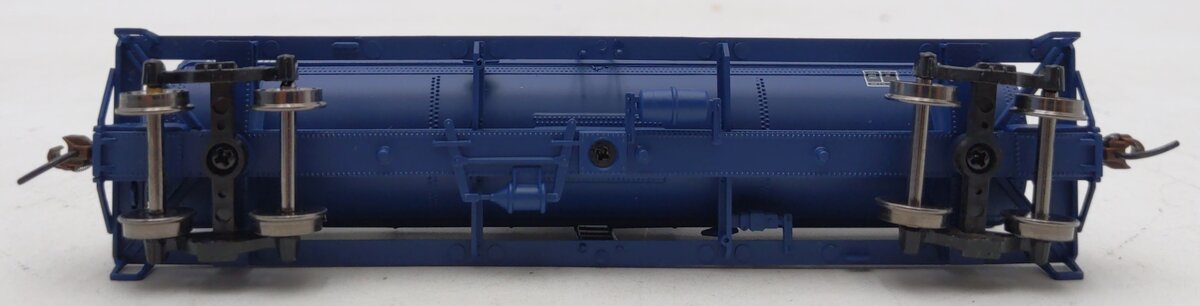 Roundhouse 14903 HO Montana Rail Link Chemical Tank Car #100011