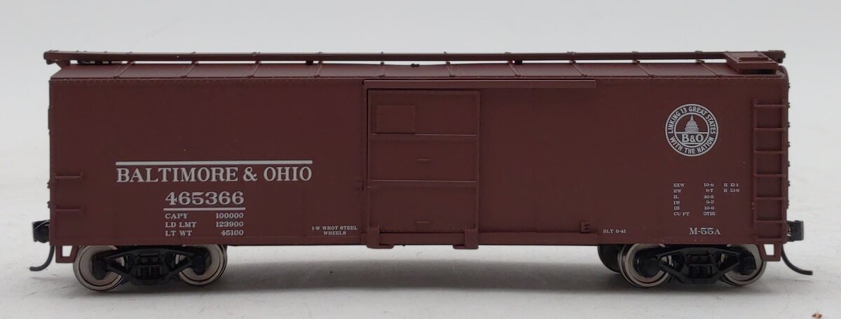 Walthers 910-2401 HO Baltimore & Ohio 40' Steel Boxcar w/Dreadnaught End #465366