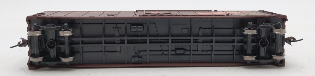 Walthers 931-1675 HO Western Pacific 50' Plug-Door Boxcar - Ready to Run  #56057