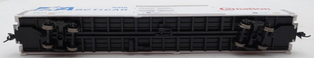 Walthers 932-60902 HO Scale Carnation Cryogenic Reefer Car #68063 LN/Box