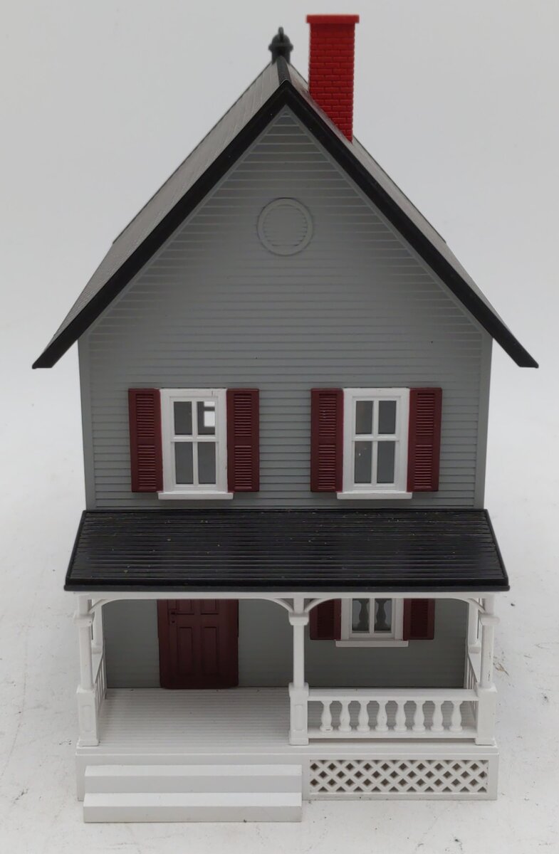 MTH 30-9024 O Gauge Assembled Row House With Porch Gray W/Red Shutters LN/Box
