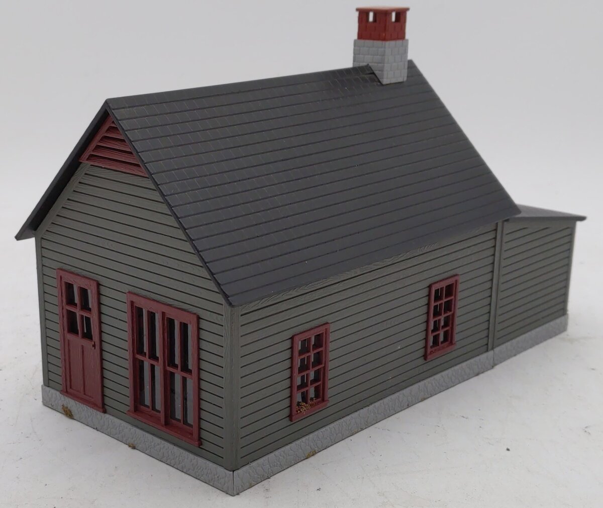 MTH 30-90250 Work House #1 Maroon & Dark Gray