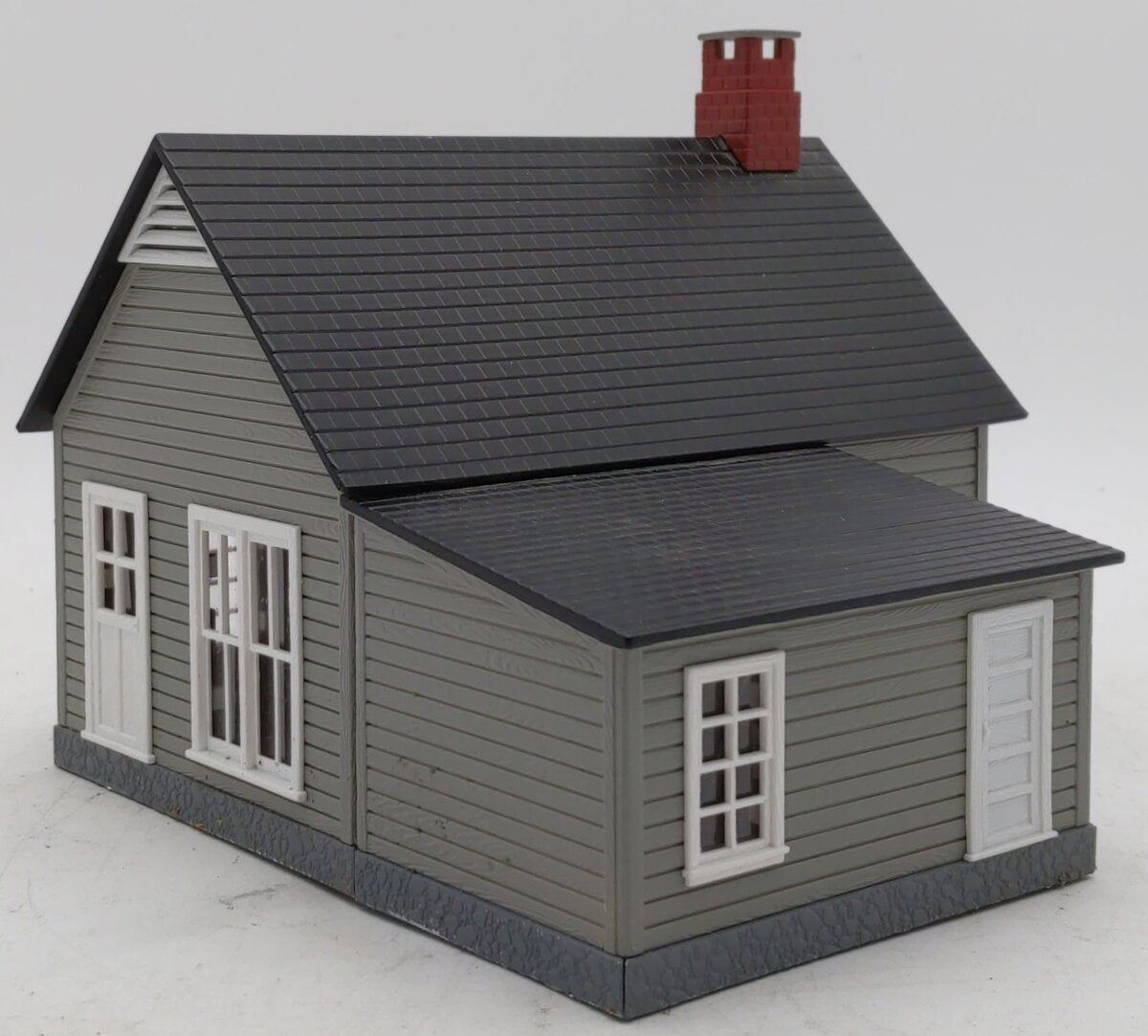 MTH 30-90010 O Gray & Black Work House #2