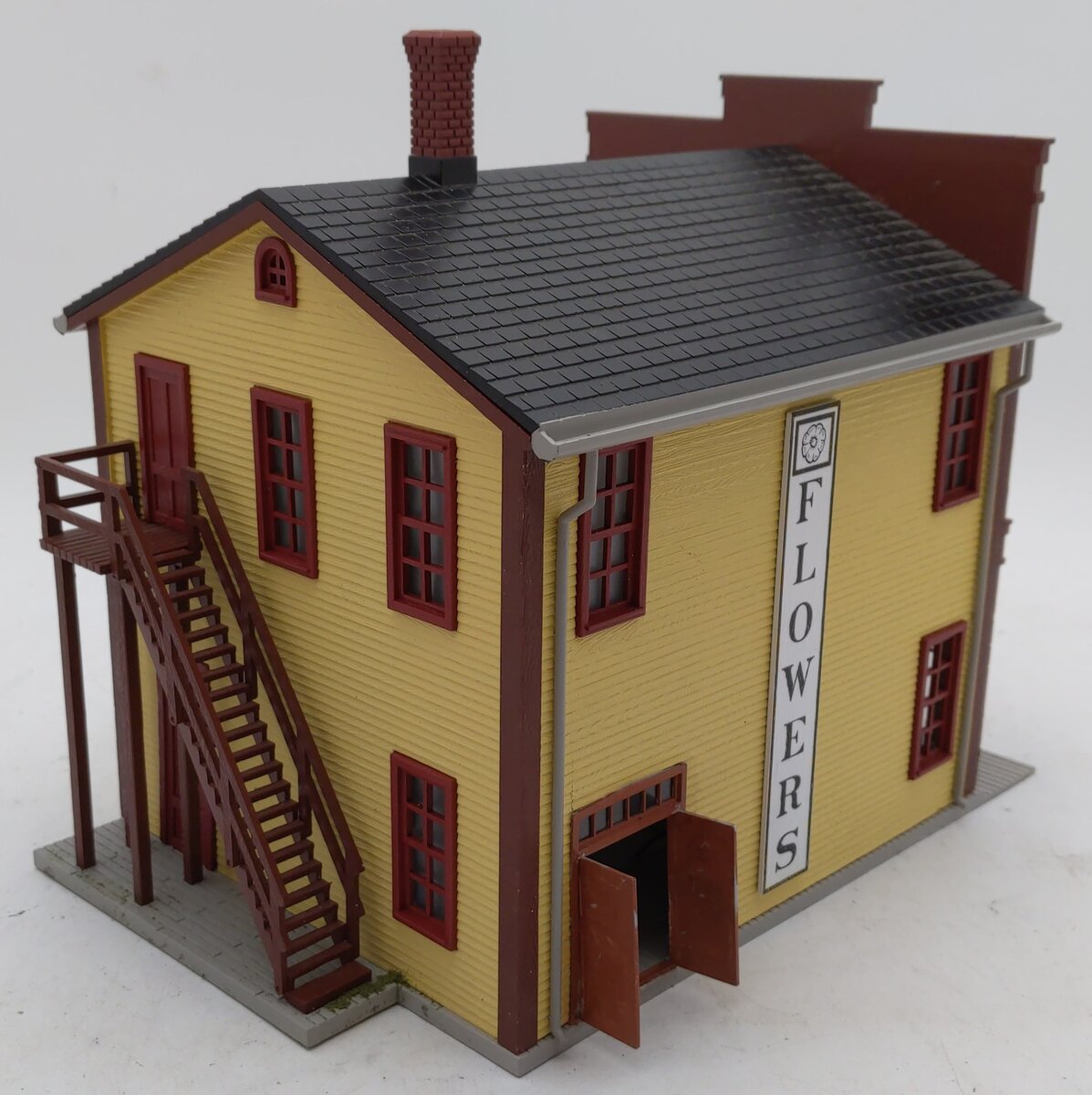 MTH 30-90575 O Florist Gump RailKing 2-Story Store Front Building