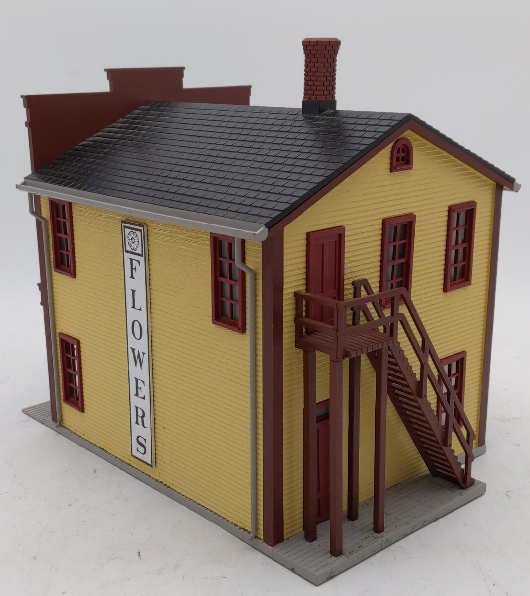 MTH 30-90575 O Florist Gump RailKing 2-Story Store Front Building