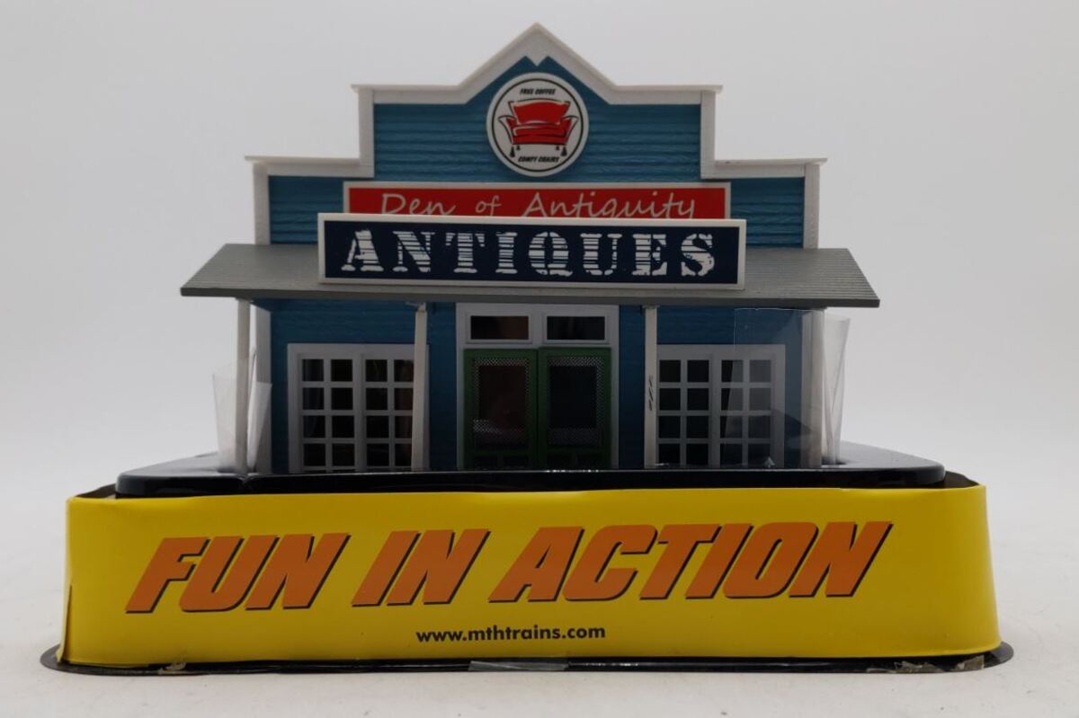 MTH 30-90565 O Den of Antiquity RailKing Country Store