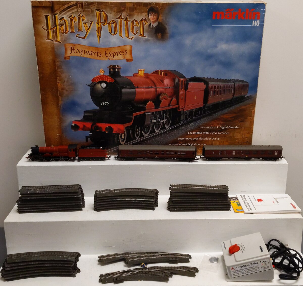Marklin 29550 HO Scale Hogwarts Express™ Steam Passenger Train Set EX/Box