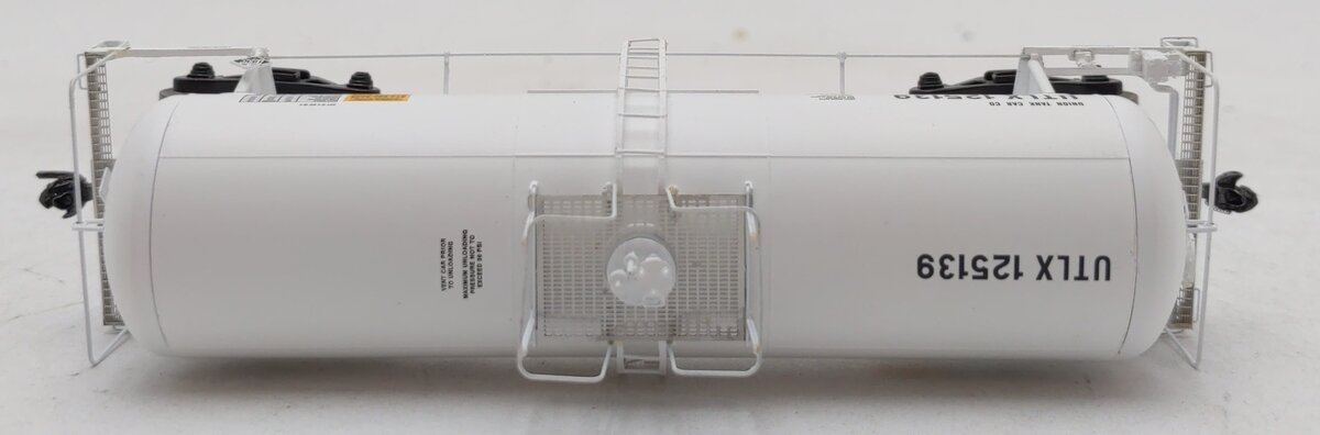 Athearn 96124 HO UTLX 13,600-Gallon Acid Tank #125139