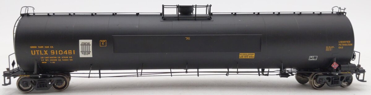 Athearn 96427 HO Scale UTLX 33,000 Gallon Flat Panel Tank Car #910481