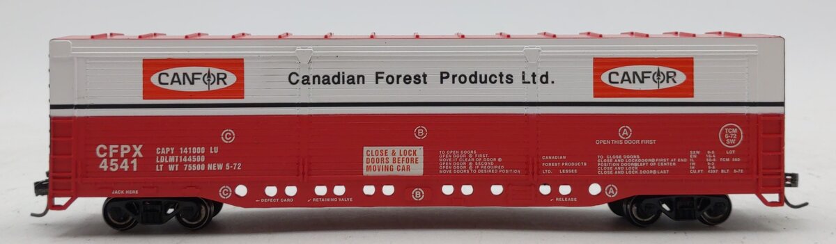 Bachmann 18141 HO Canadian Forest Products CFPX Evans All-Door Boxcar #4541