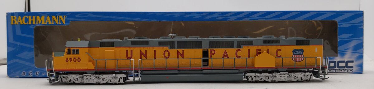 Bachmann 62105 HO Union Pacific EMD DD40AX Diesel Locomotive w/ DCC #6900