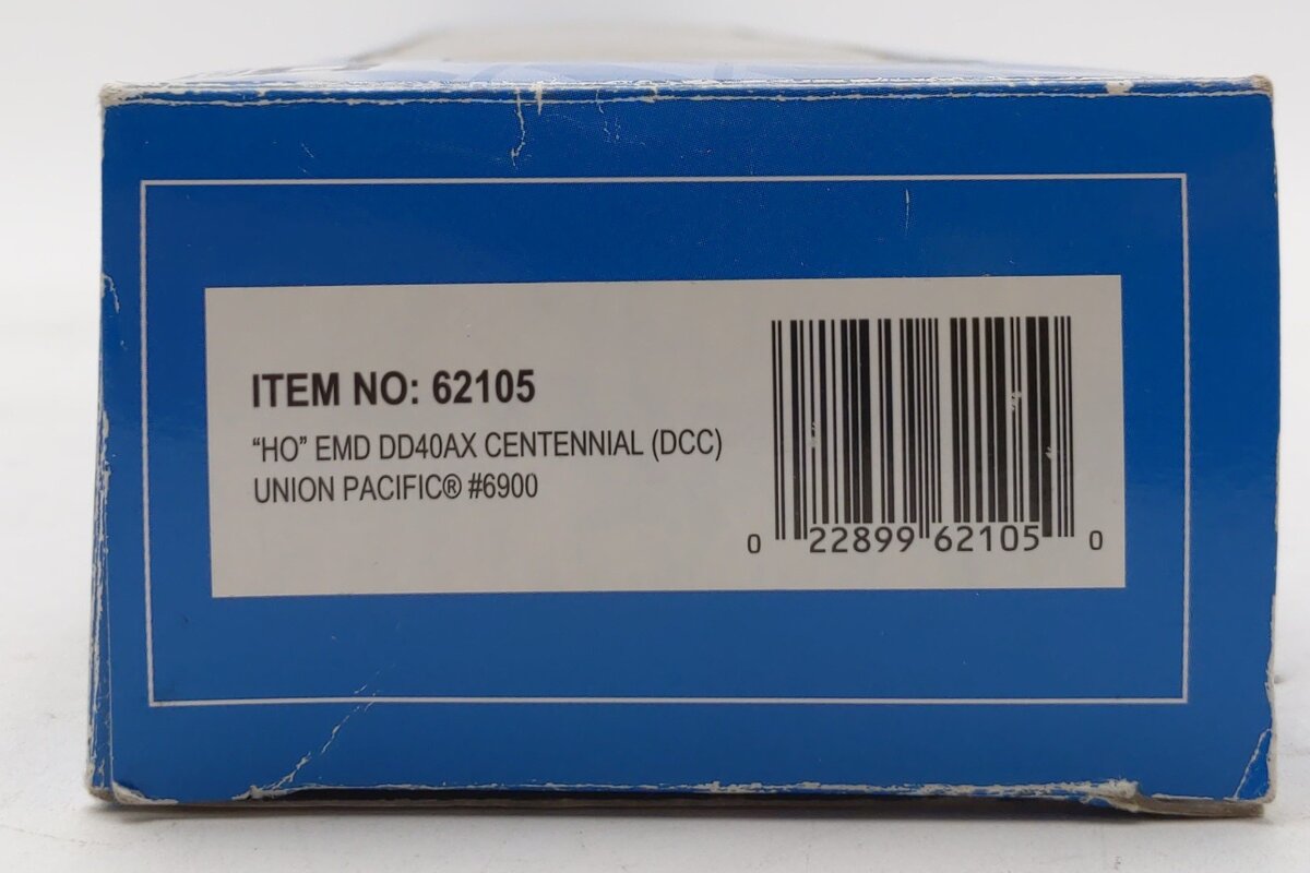 Bachmann 62105 HO Union Pacific EMD DD40AX Diesel Locomotive w/ DCC #6900