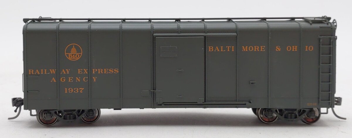 Fox Valley Models 30331 HO B&O C-16 Wagontop Express Boxcar w/Flat Doors #1937