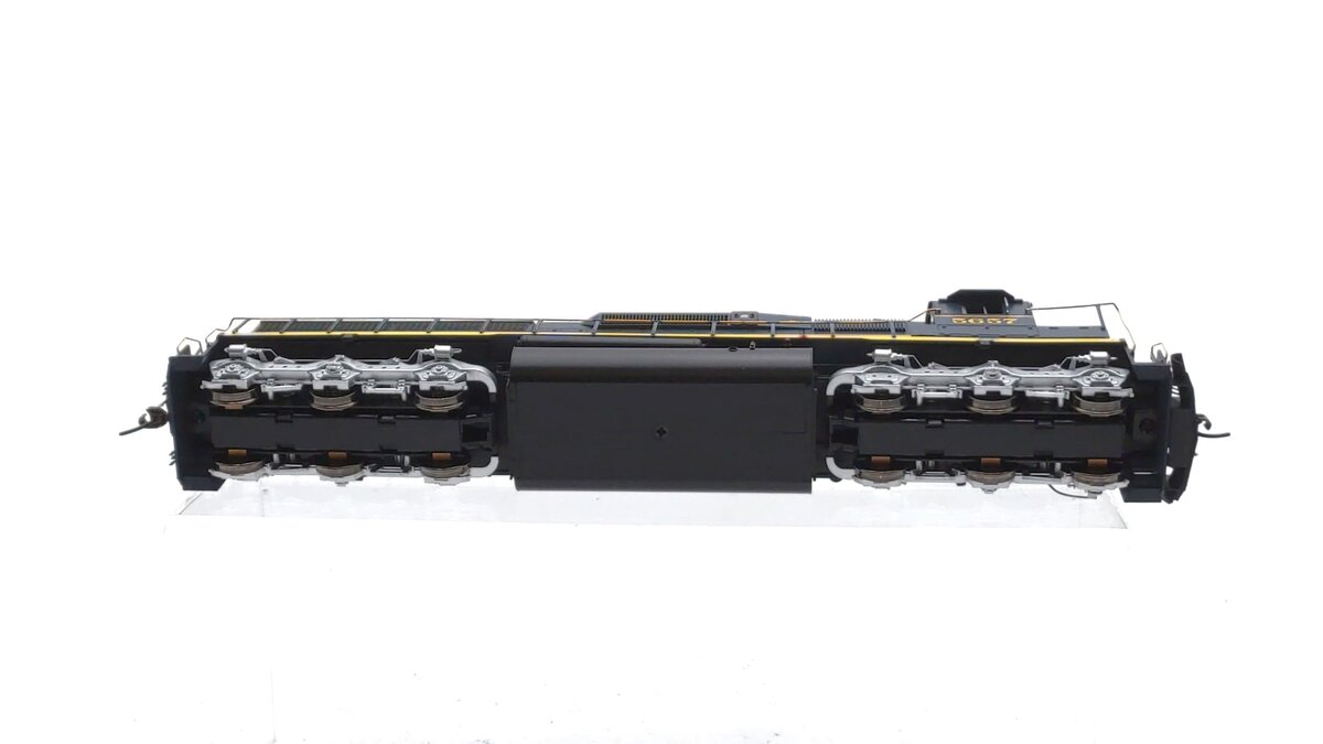 Athearn G65809 HO Santa Fe SD45-2 Diesel Locomotive with DCC & Sound #5657