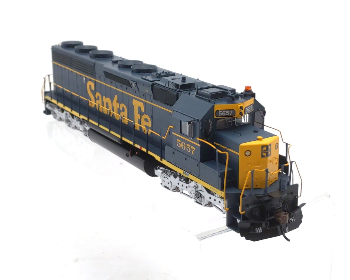Athearn G65809 HO Santa Fe SD45-2 Diesel Locomotive with DCC & Sound #5657