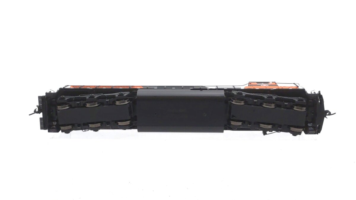 Walthers 920-48151 HO Great Northern SD45 Diesel Locomotive Standard DC #406