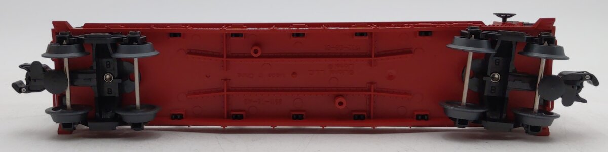 Lionel 6-26390 O Gauge Santa Fe Flatcar with Bulkheads
