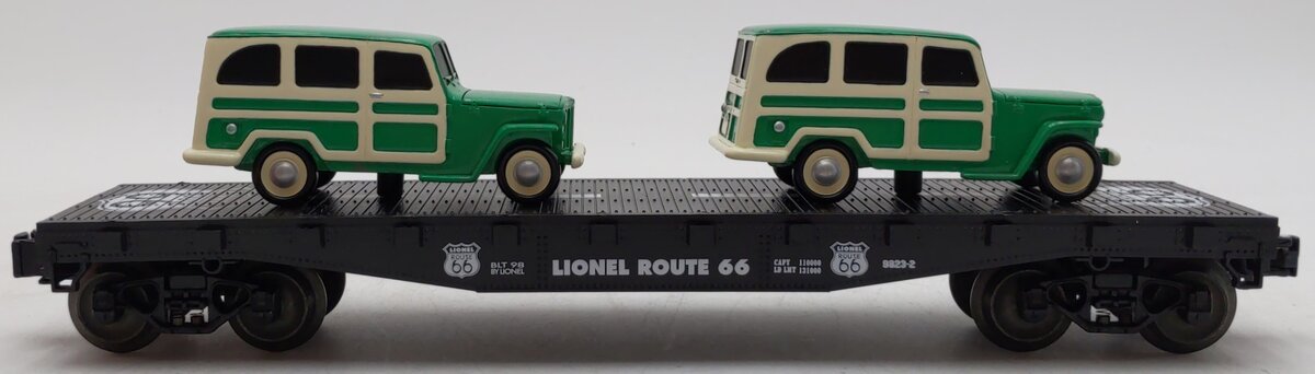Lionel 6-36001 O Gauge Route 66 Flatcar with 2 Green & Cream Station Wagons LN/Box