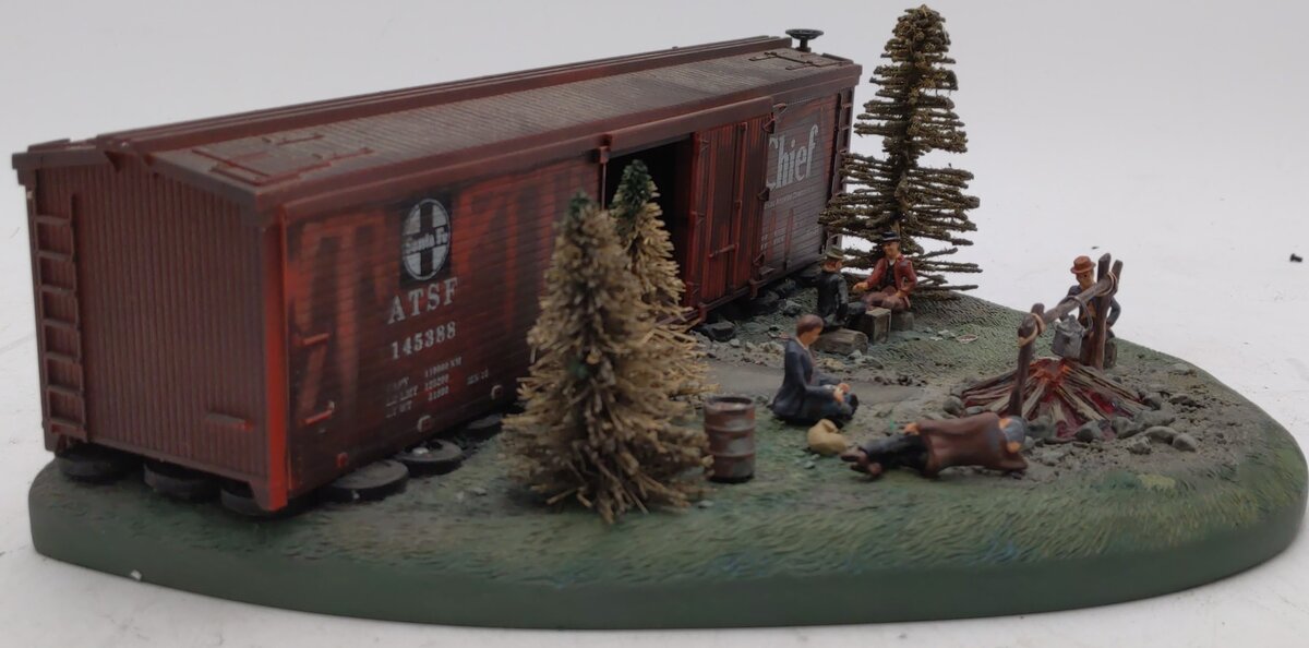 Lionel 6-14080 O Gauge Operating Hobo Hotel LN/Box