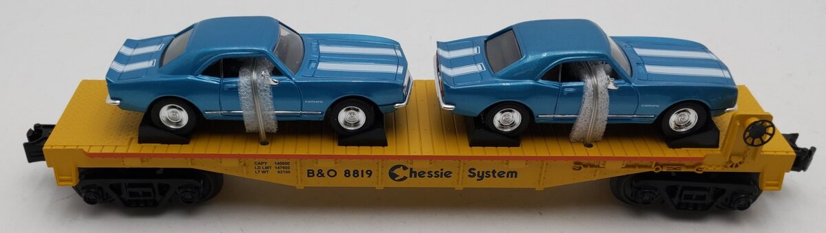 MTH 30-76792 O Chessie Flat Car with 2 1967 Camaros #8819