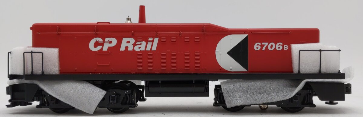 MTH 30-2166-3 O Gauge CP Rail SW8 Calf Diesel Switcher #6706 LN/Box