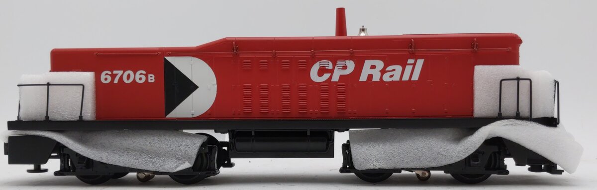 MTH 30-2166-3 O Gauge CP Rail SW8 Calf Diesel Switcher #6706 LN/Box