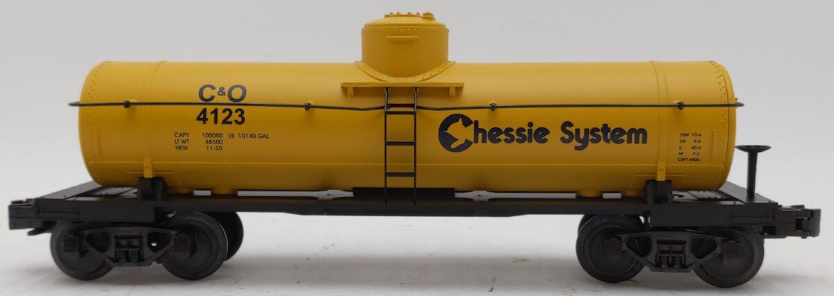MTH 30-7308 O Gauge Chesapeake & Ohio Semi-Scale Tank Car #4123 LN/Box