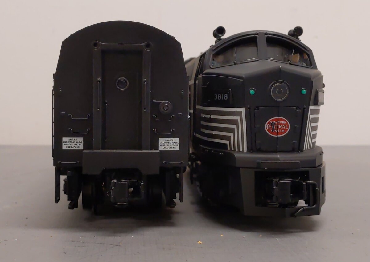 MTH 20-2294-1 NYC Sharknose AB Diesel Engine Set #3818/2702 w/PS2