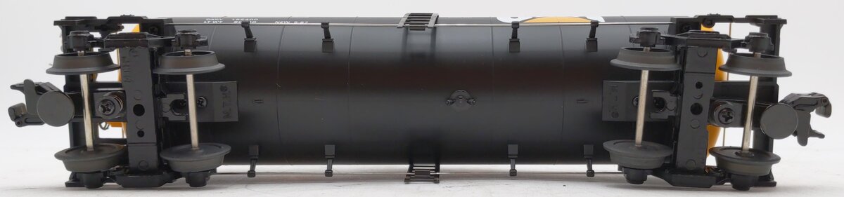 MTH 30-7337 O Gauge Caterpillar Modern Tank Car #2001 NIB
