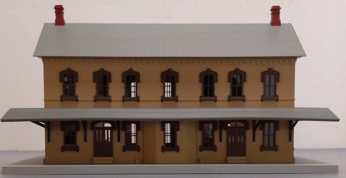 MTH 30-9050 O Illuminated Cream/Brown Passenger Station w/Dual Platforms LN/Box