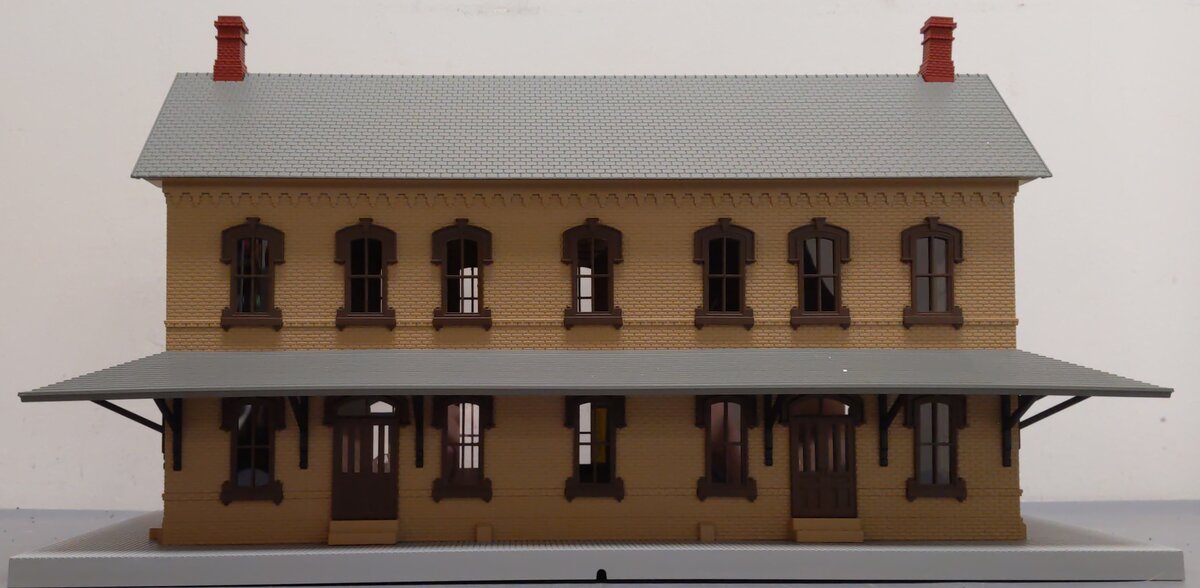 MTH 30-9050 O Illuminated Cream/Brown Passenger Station w/Dual Platforms LN/Box
