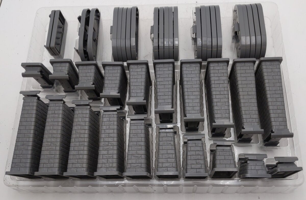 MTH 40-1033 O RealTrax - 24-Piece Graduated Trestle System Set NIB