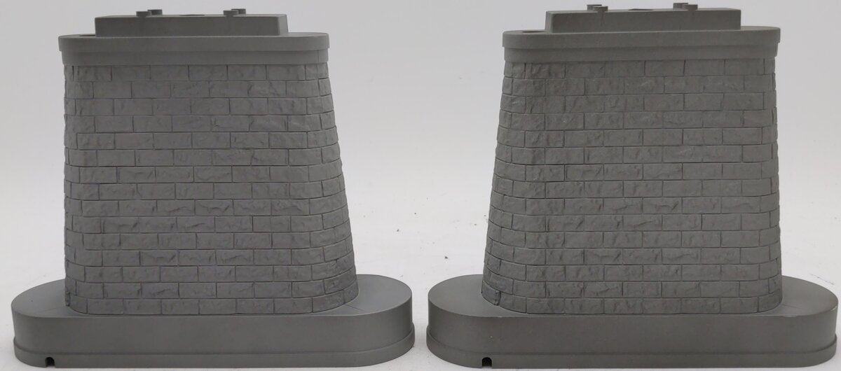 MTH 40-1032 O Gauge Rust Girder Bridge and Bridge Piers