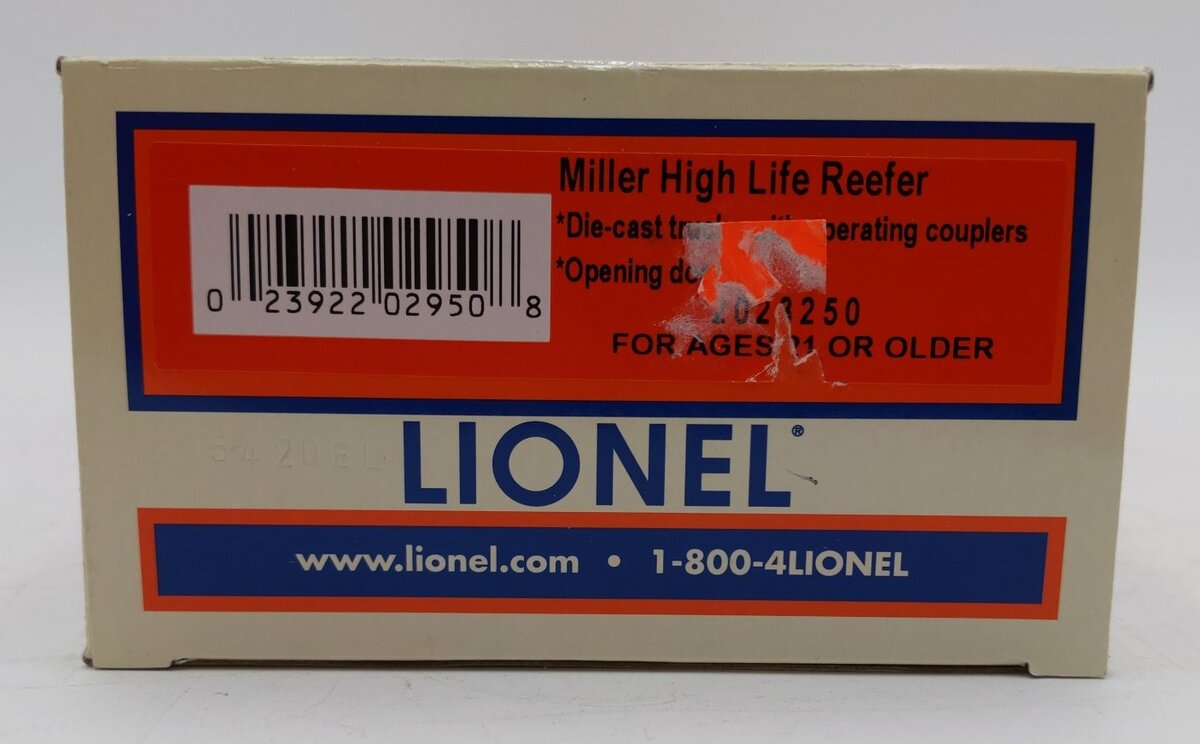 Lionel 2028250 O Gauge Miller High Life Reefer Car