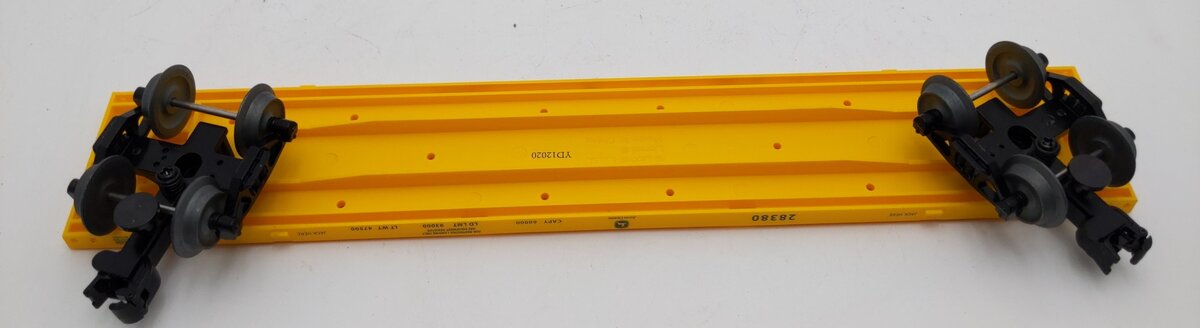 Lionel 2028380 John Deere Flatcar with Tractors LN/Box