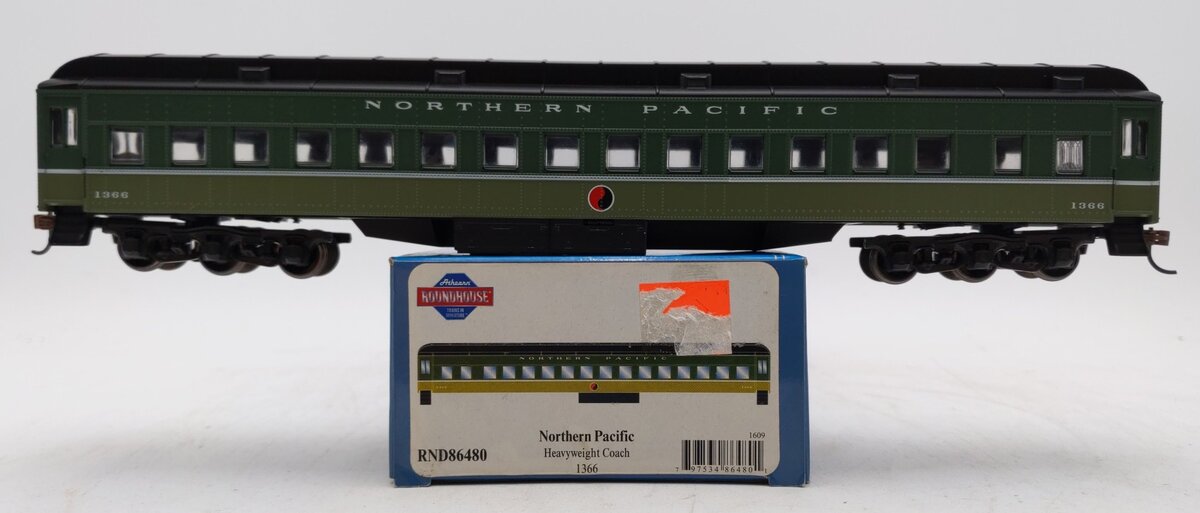 Roundhouse 86480 HO Northern Pacific Heavyweight Clerestory Coach Car #1366