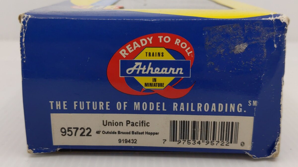 Athearn 95722 HO Union Pacific 40' Hopper w/Load #919432