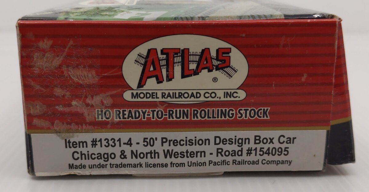 Atlas 13314 HO Scale C&NW 50' Precision Boxcar #154095