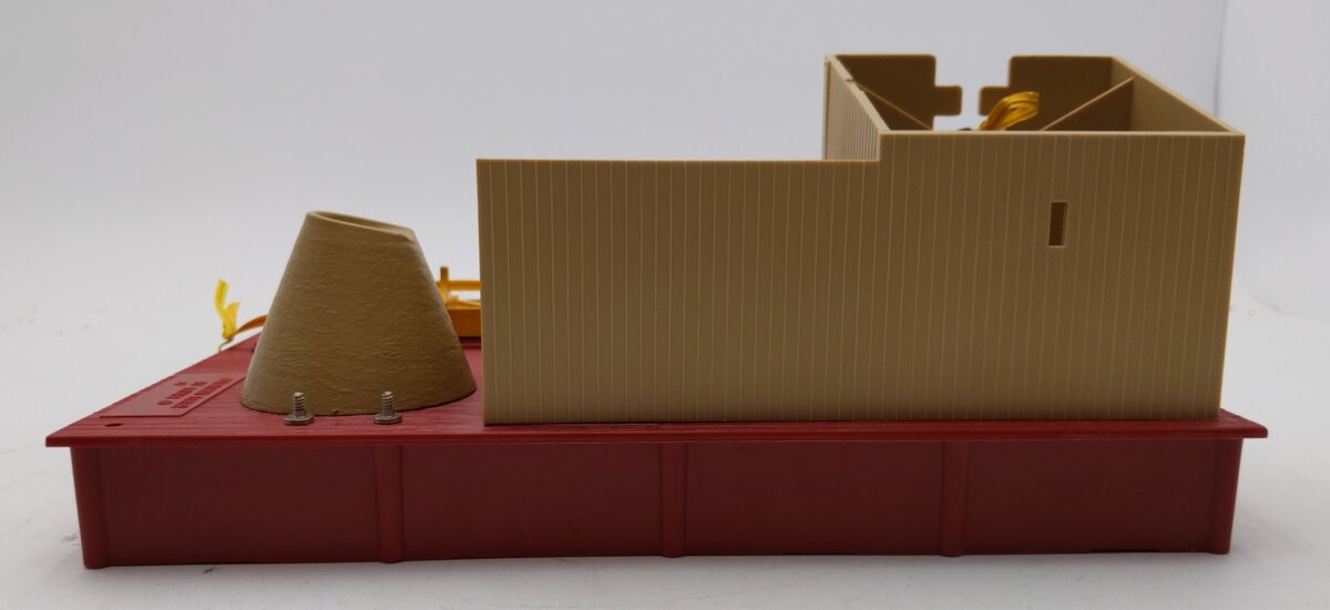 Lionel 4-2321 O Gauge Operating Sawmill LN/Box
