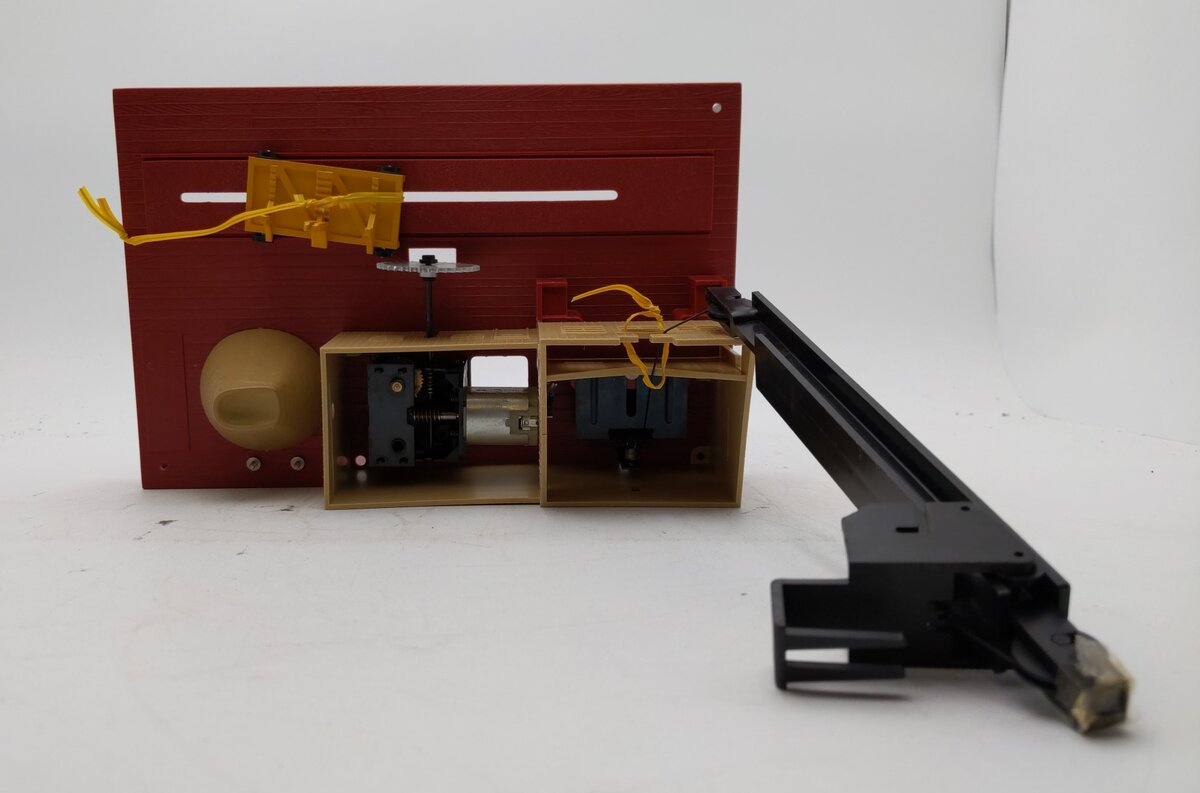 Lionel 4-2321 O Gauge Operating Sawmill LN/Box