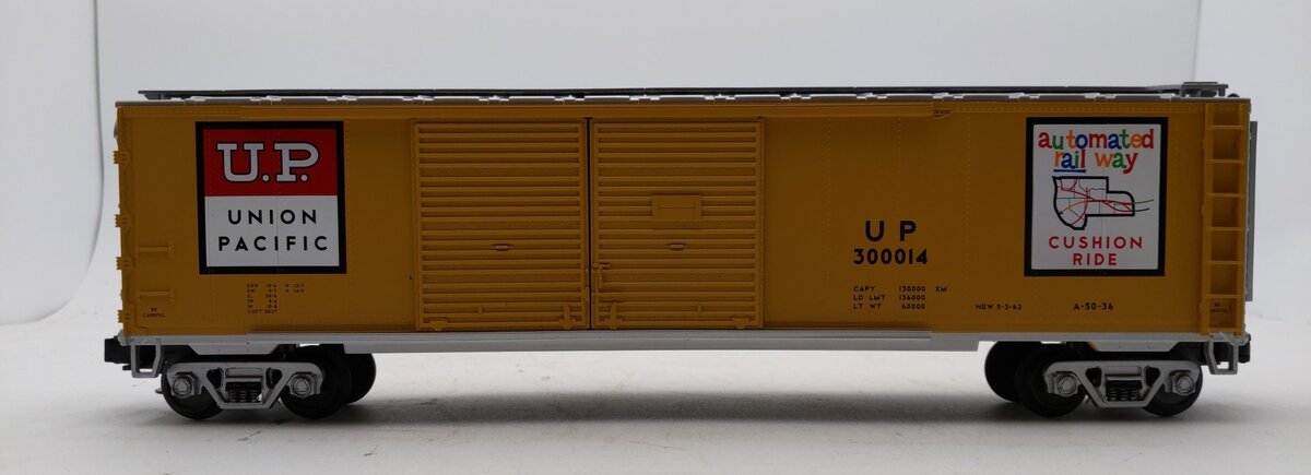 MTH 20-90022B O Gauge Union Pacific Double Door Boxcar #300014 LN/Box