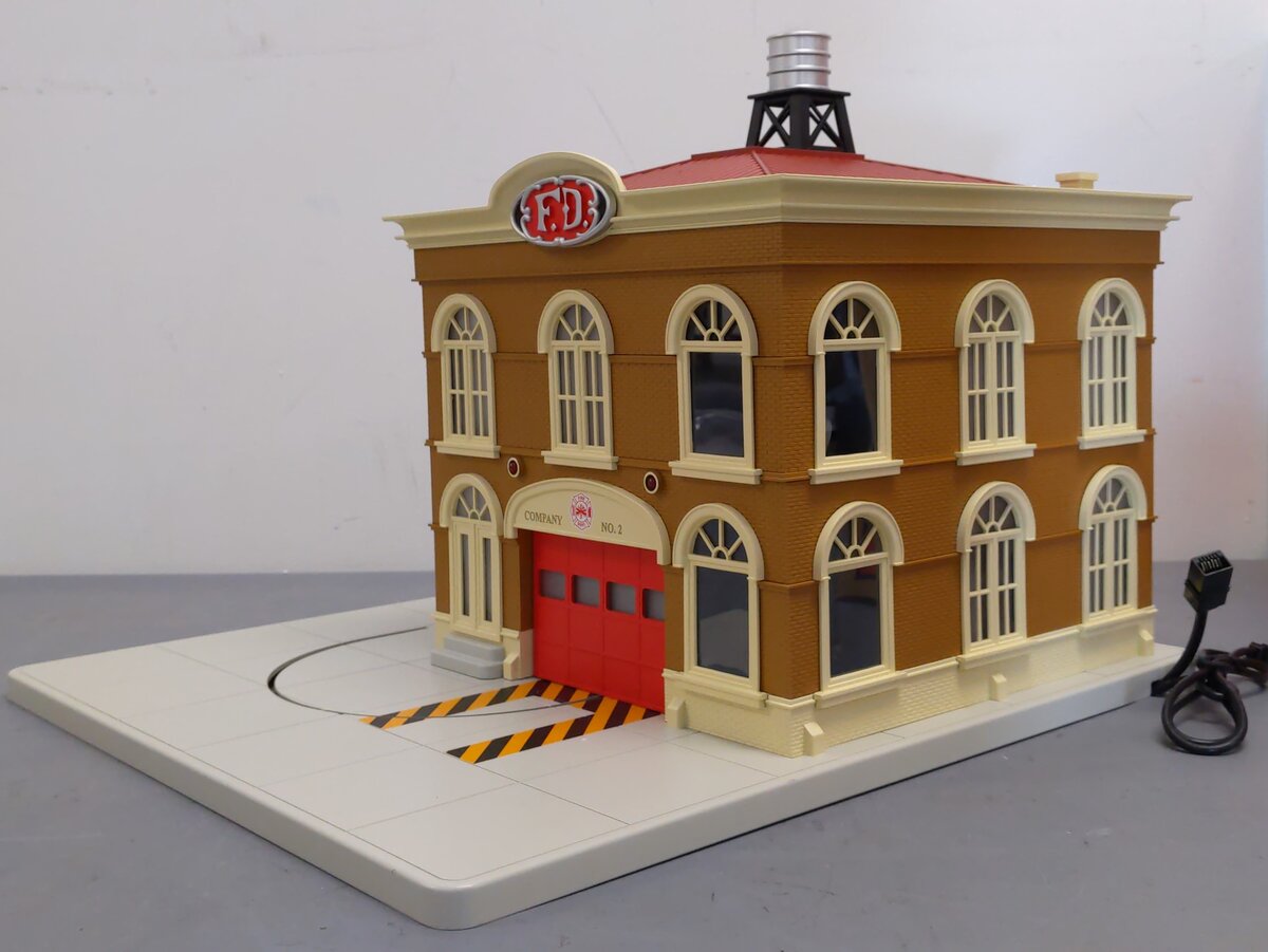 Lionel 2229150 Plug-Expand-Play Firestation