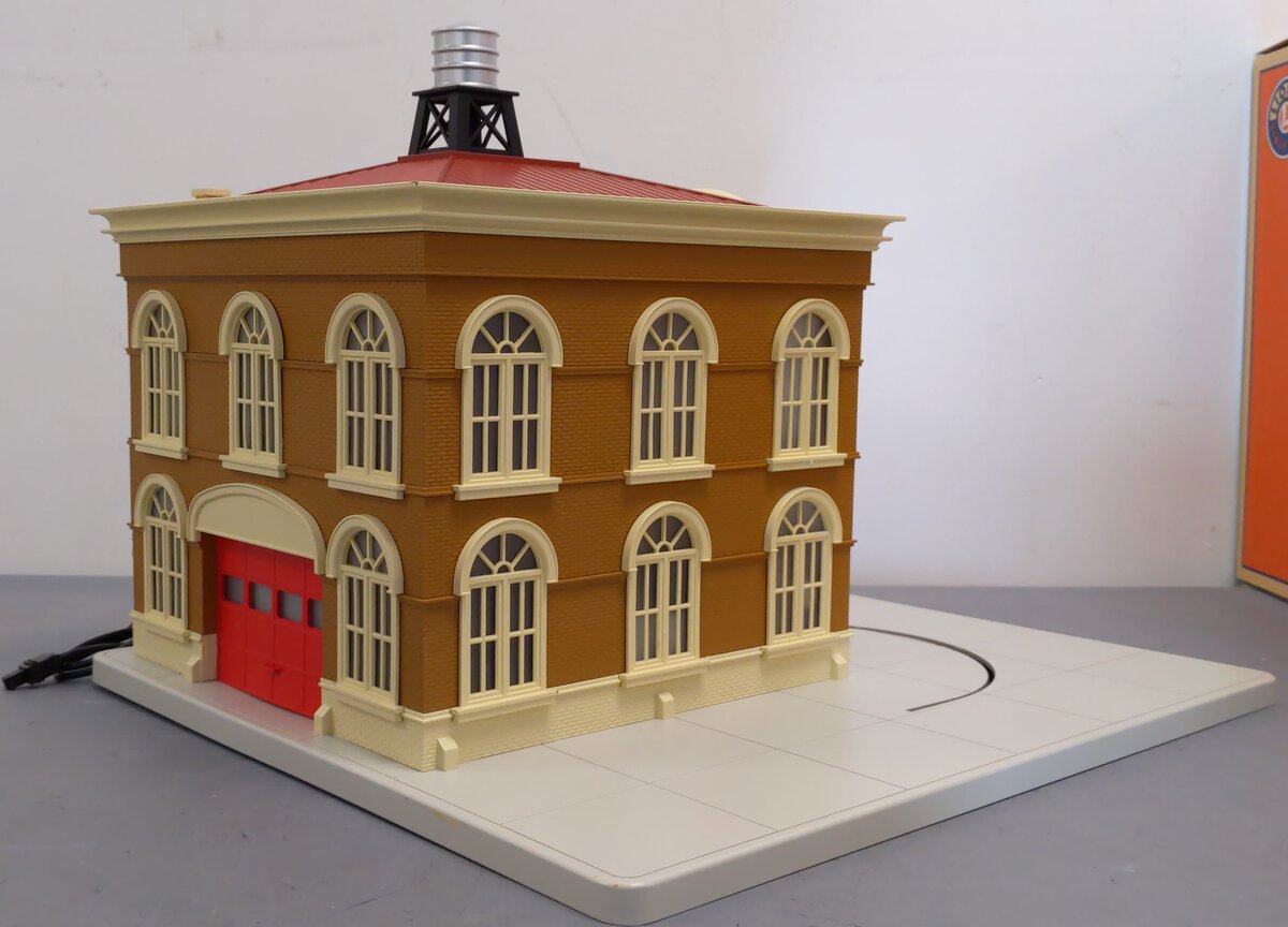 Lionel 2229150 Plug-Expand-Play Firestation