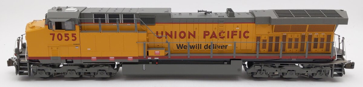 Lionel 6-28328 Union Pacific AC6000 Non-Powered Diesel Locomotive #7055