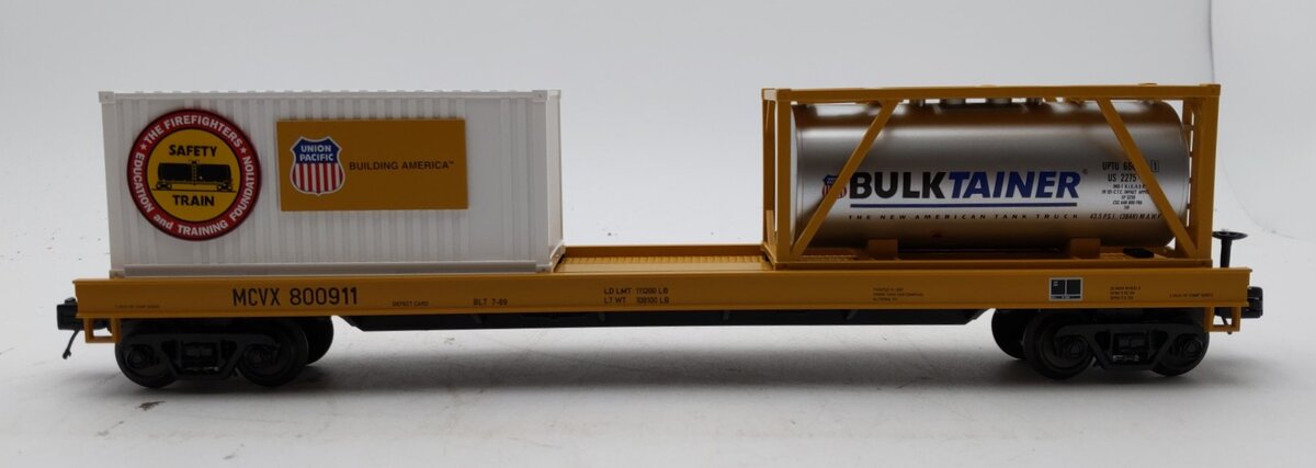 MTH 20-95223 O UP Flatcar w/Tank Container & 20' Container