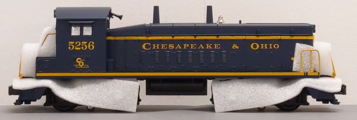 MTH 30-2168-1 Chesapeake & Ohio SW-9 Diesel Switcher w/PS1 #5256 LN/Box