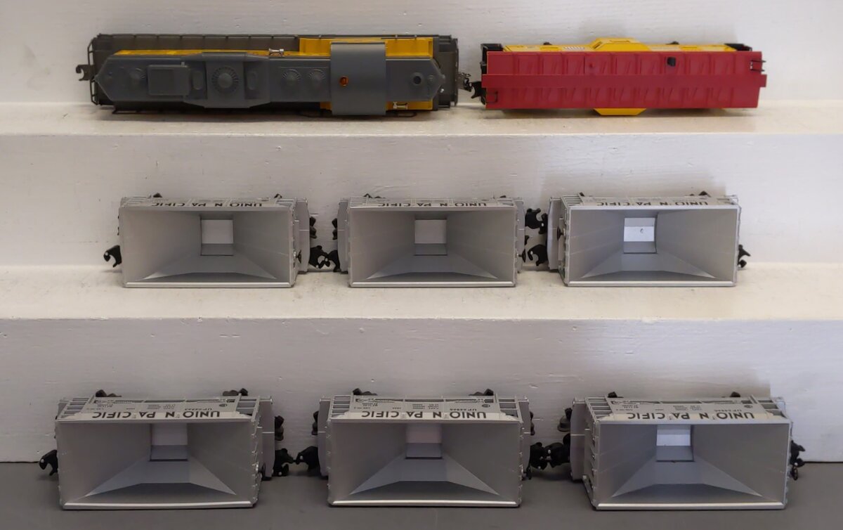 Lionel 6-11837 O Gauge Union Pacific GP9 Diesel Train Set MT/Box