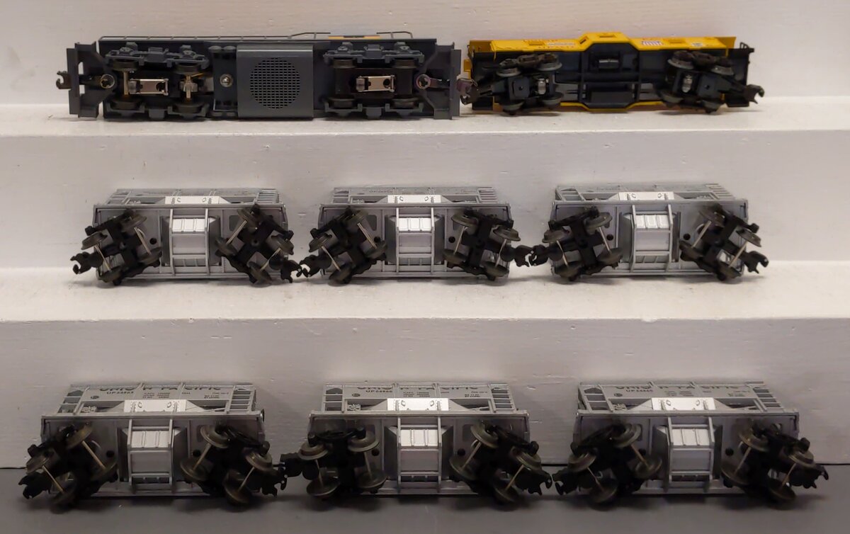 Lionel 6-11837 O Gauge Union Pacific GP9 Diesel Train Set MT/Box